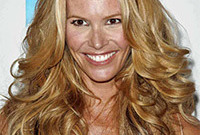 Elle-macpherson-time-for-the-chop-side